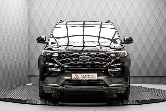 Ford Explorer 2023 photo 4