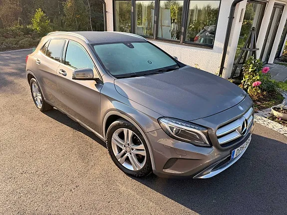 Mercedes-Benz Gla220 2015 photo 2