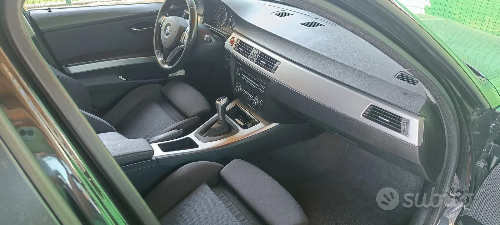 BMW 320D 2009 photo 4