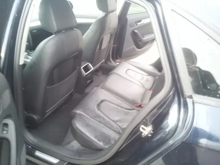 Audi A4 2009 photo 5
