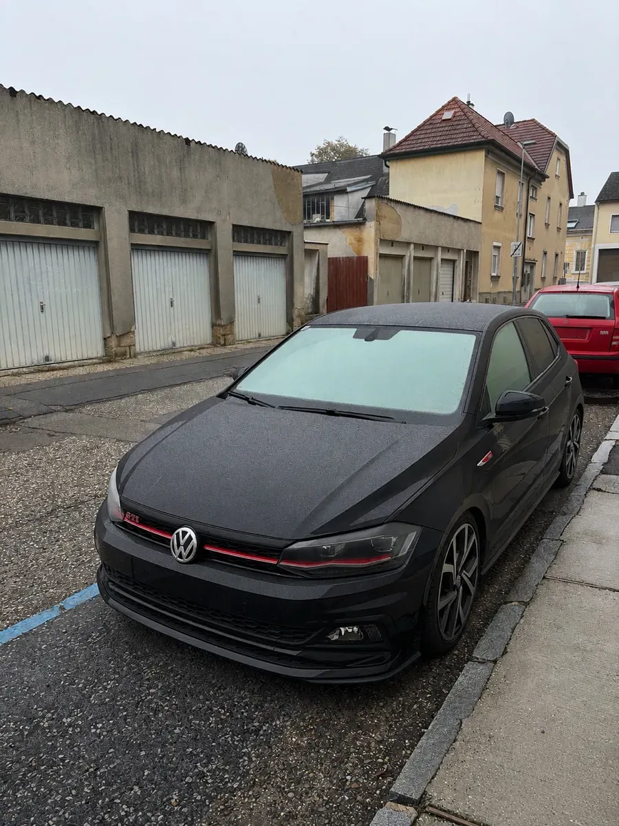 Volkswagen Polo 2018 photo 2