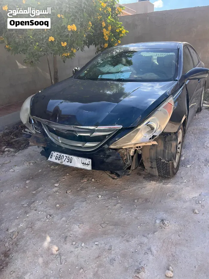 Hyundai Sonata 2011 photo 2