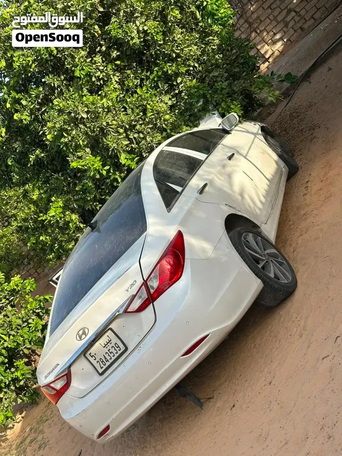 Hyundai Sonata 2011 photo 4