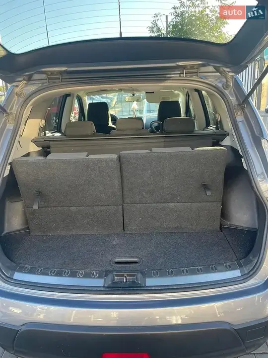 Nissan Qashqai+2 2010 photo 5