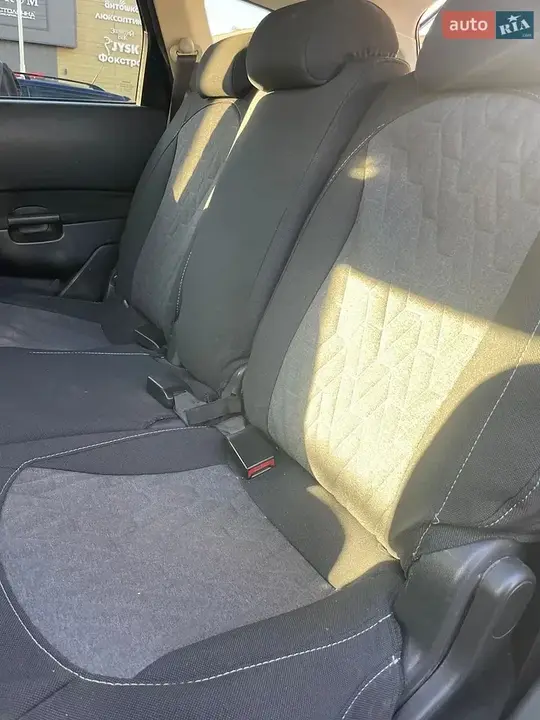 Nissan Qashqai+2 2010 photo 4