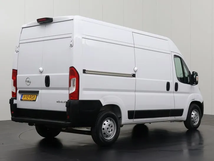 Opel Movano 2022 photo 2