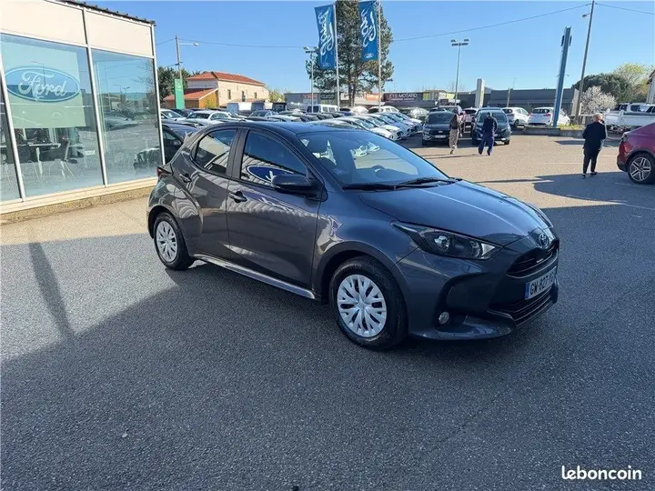 Toyota Yaris 2024 photo 5