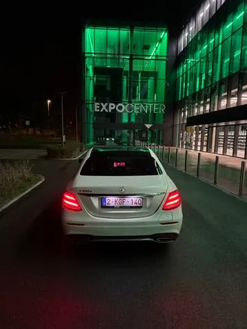 Mercedes-Benz E350E