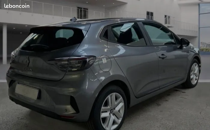 Renault Clio 2025 photo 3