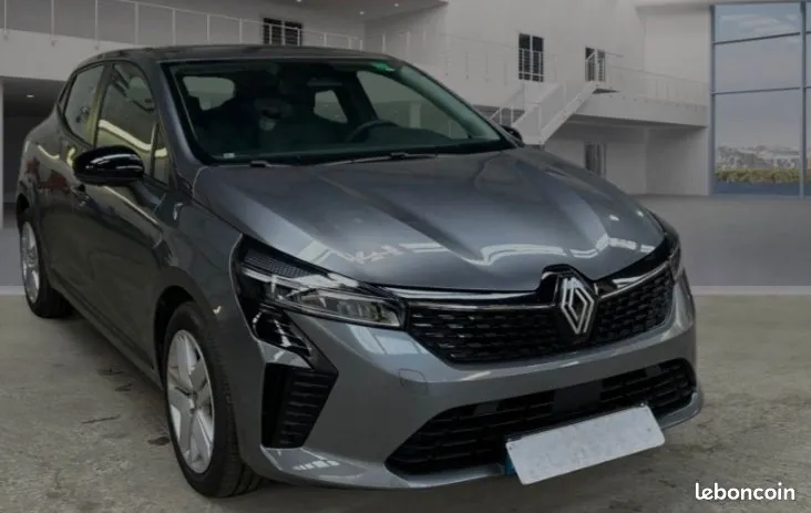 Renault Clio 2025 photo 2