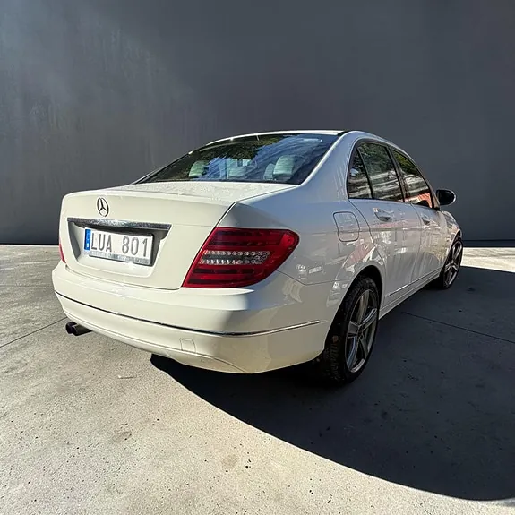 Mercedes-Benz C180 2012 photo 5