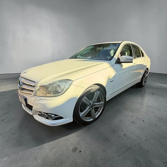Mercedes-Benz C180 2012 photo 3