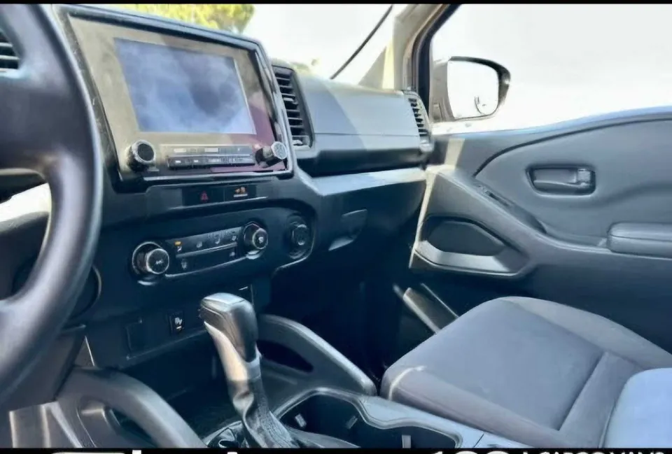 Nissan Frontier 2023 photo 3