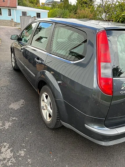Ford Focus 2007 photo 2