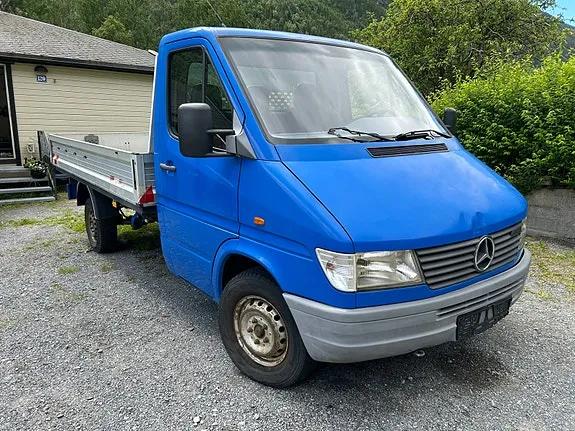 Mercedes-Benz Sprinter 312