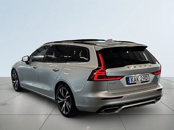 Volvo V60 2022 photo 5