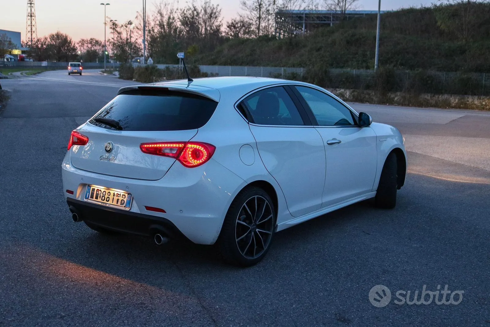 Alfa Romeo Giulietta 2011 photo 2
