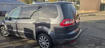 Ford Galaxy 2009 photo 3