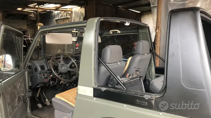 Suzuki Samurai 1990 photo 3
