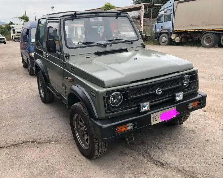 Suzuki Samurai