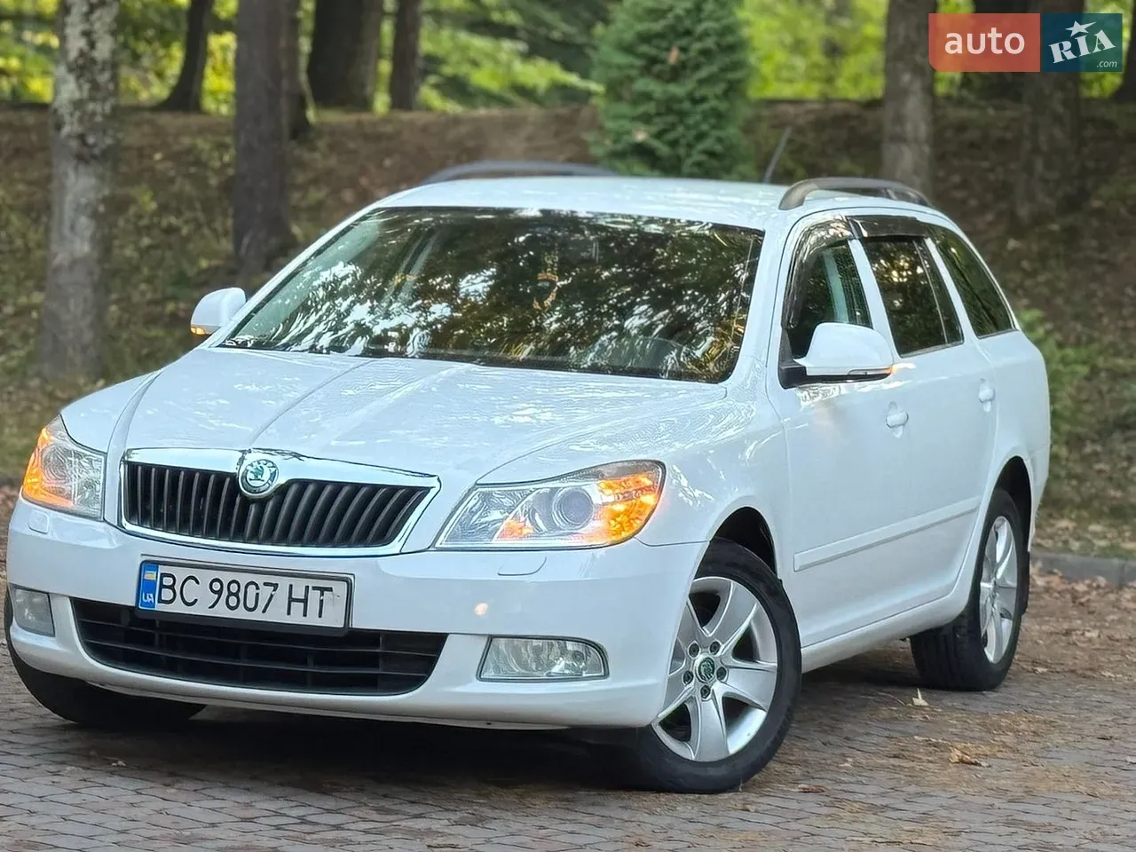 Skoda Octavia 2011 photo 5