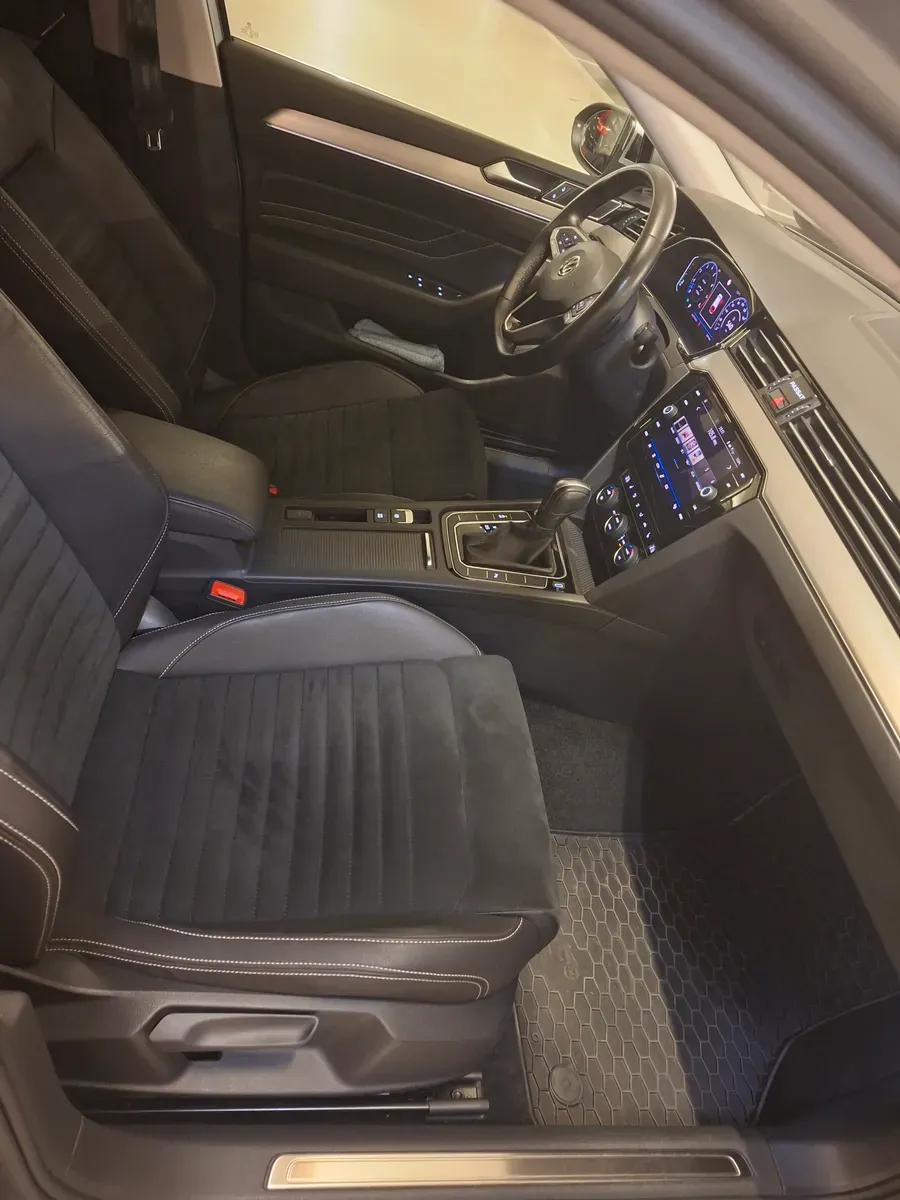 Volkswagen Passat 2020 photo 2