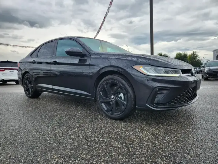 Volkswagen Jetta 2025 photo 2