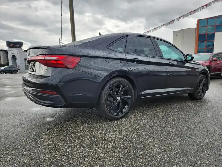Volkswagen Jetta 2025 photo 3