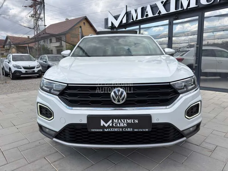 Volkswagen T-Roc 2019 photo 2