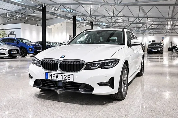 BMW 330E 2021 photo 4