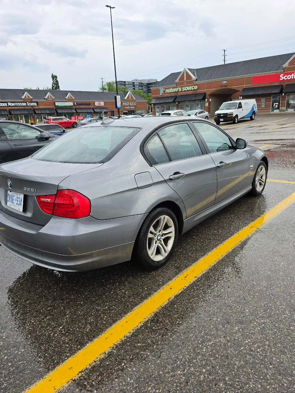 BMW 328I 2011 photo 2
