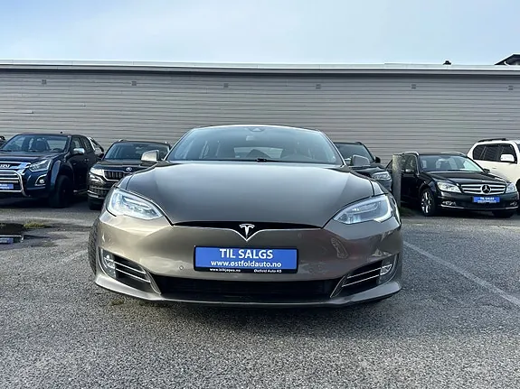 Tesla Model S 2016 photo 2