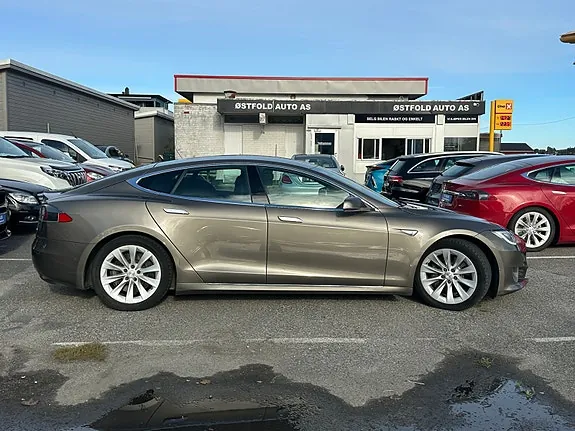 Tesla Model S 2016 photo 4