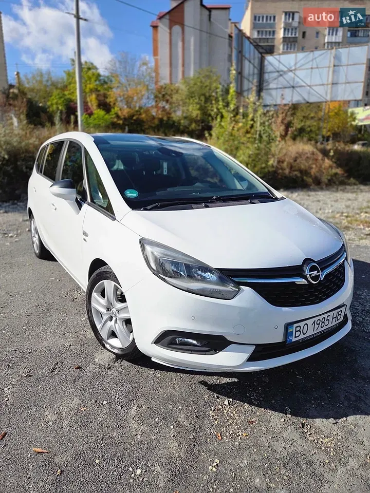 Opel Zafira Tourer