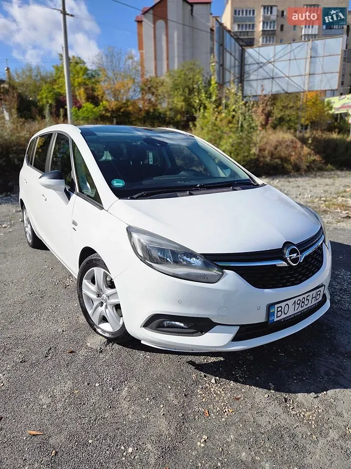 Opel Zafira Tourer 2017 photo 4