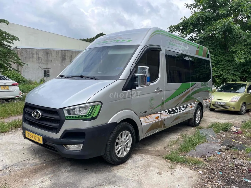 Hyundai Solati 2017 photo 2