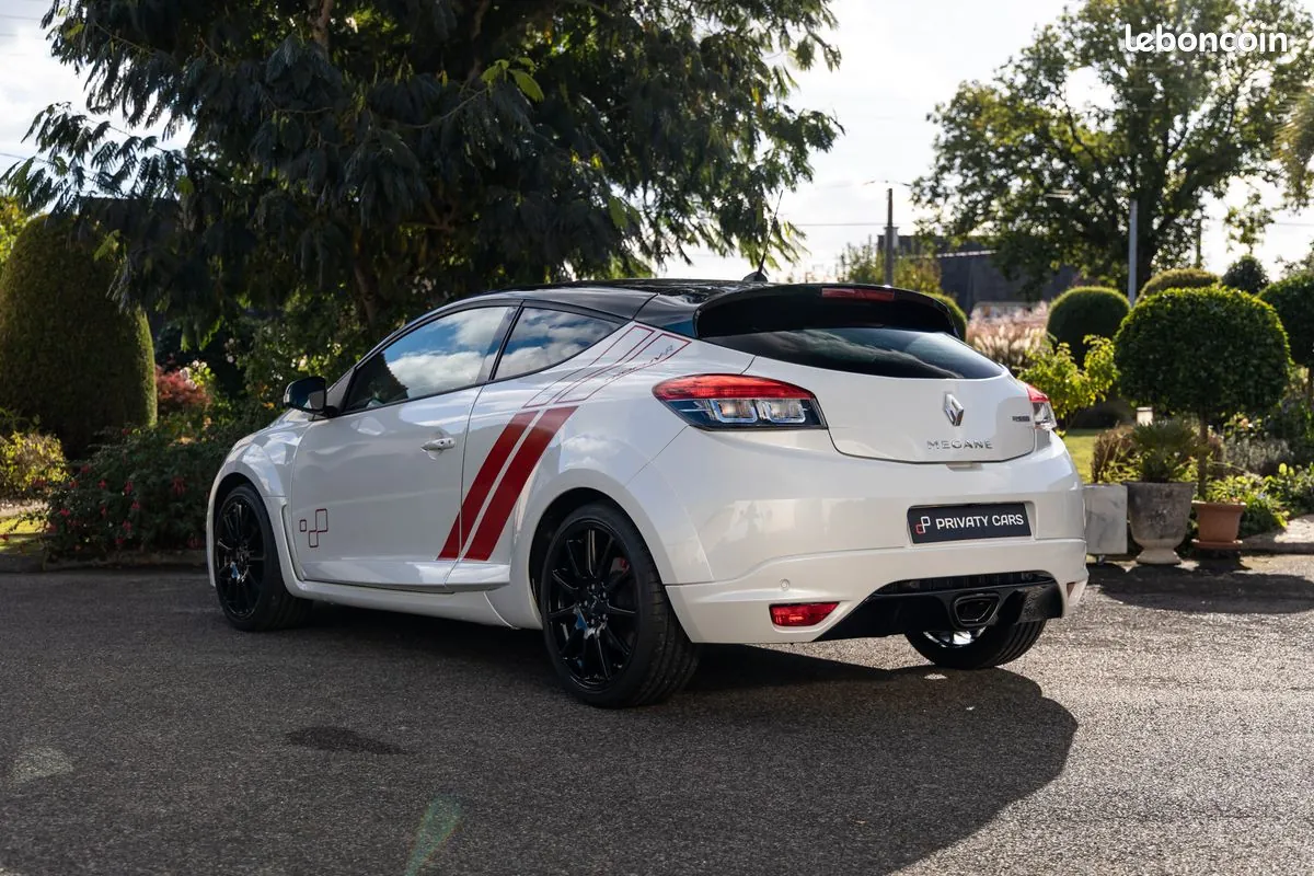 Renault Megane 2014 photo 2
