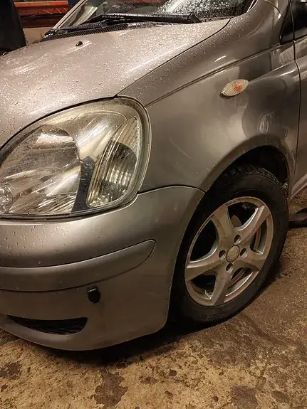 Toyota Yaris 2005 photo 2