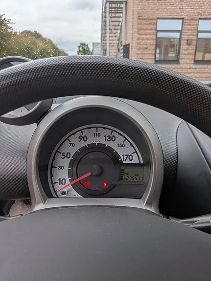 Peugeot 107 2013 photo 5