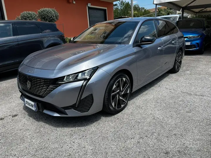 Peugeot 308 2022 photo 2