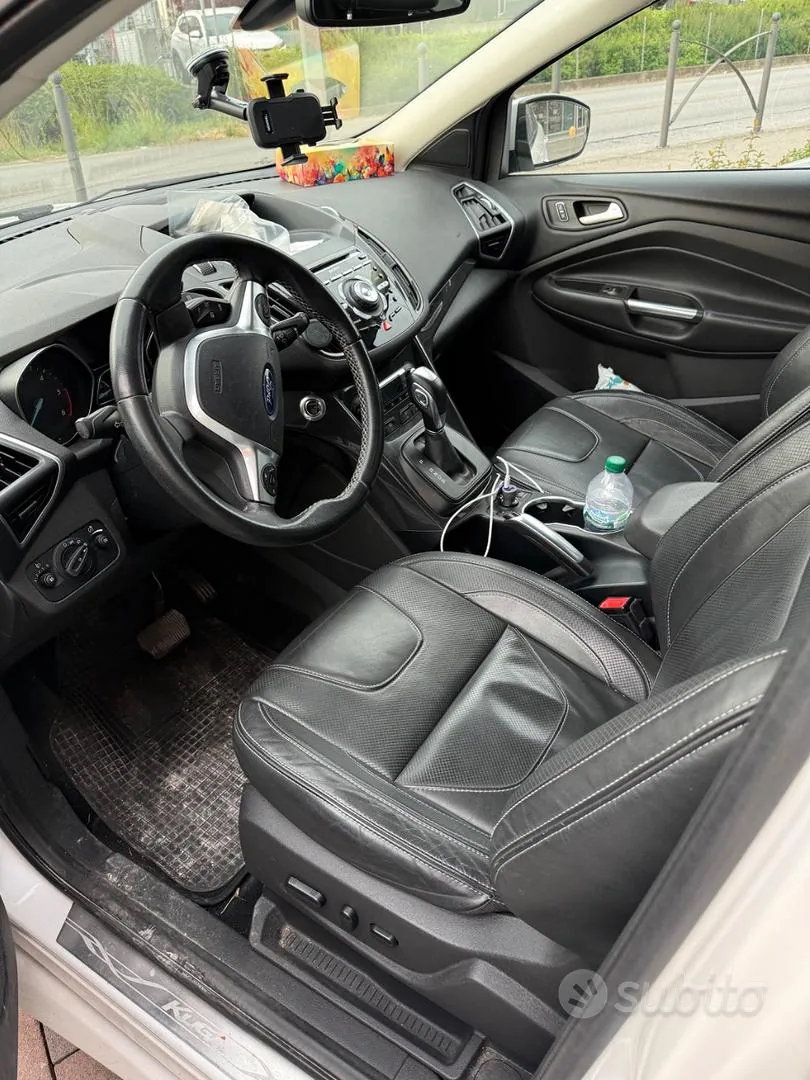 Ford Kuga 2014 photo 2