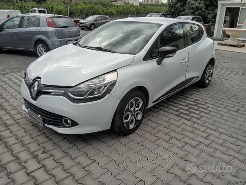 Renault Clio 2013 photo 3