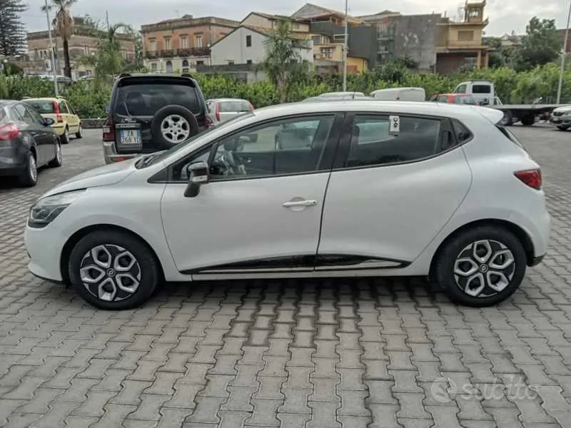 Renault Clio 2013 photo 4