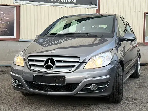 Mercedes-Benz 180 2010 photo 3