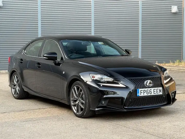 Lexus Is