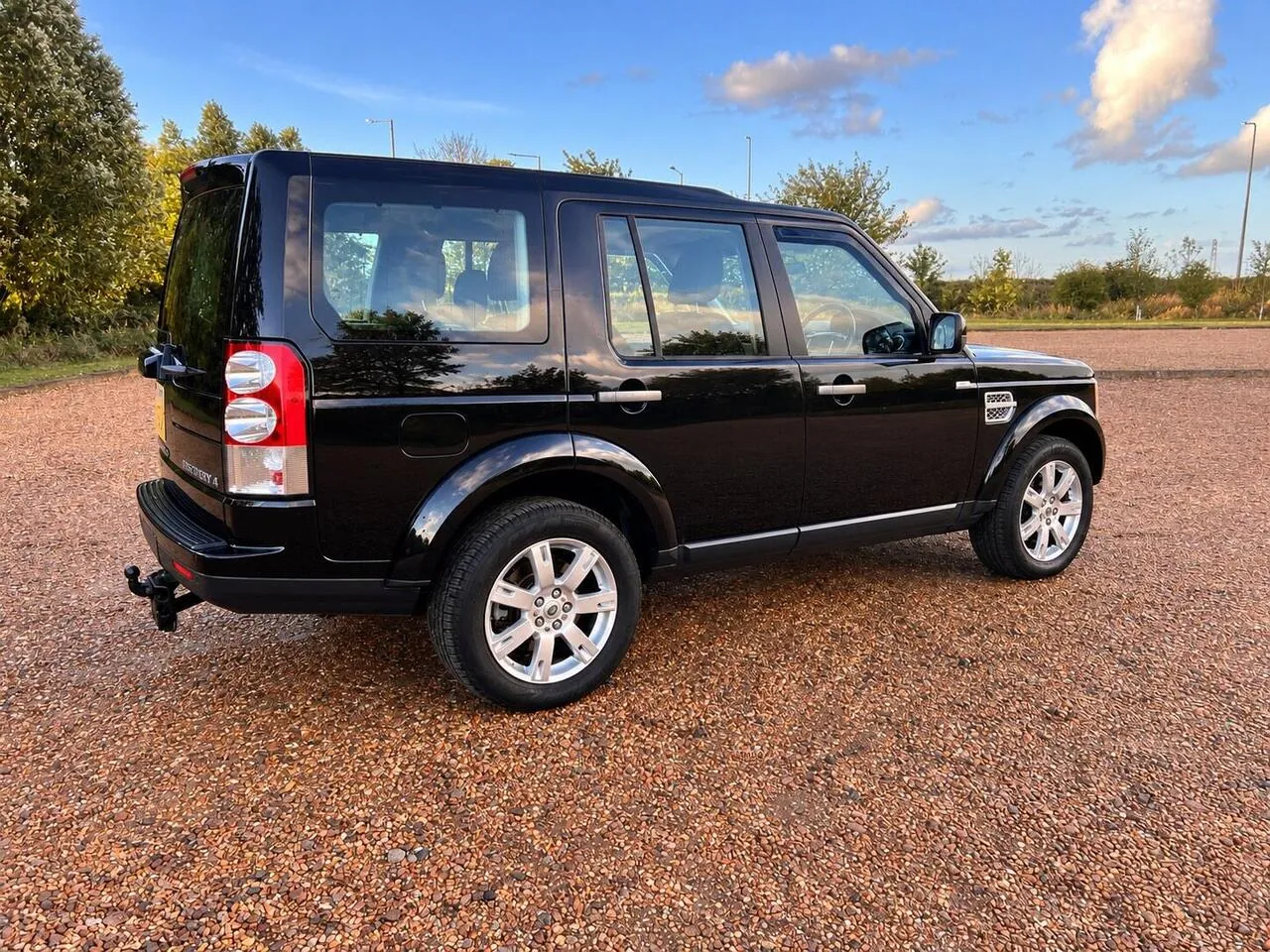 Land Rover Discovery 4 2010 photo 3