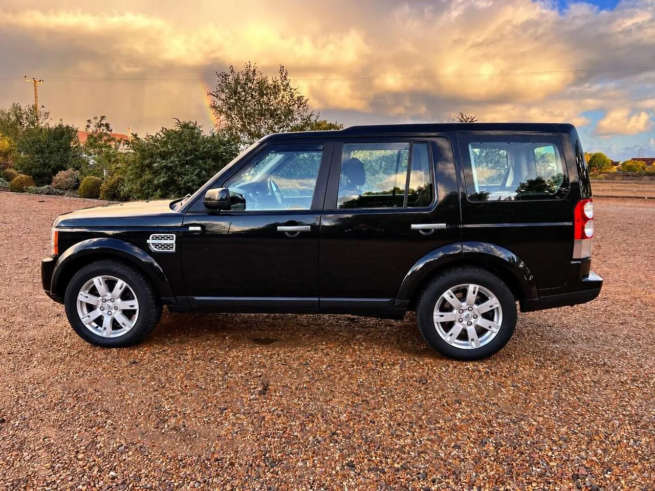Land Rover Discovery 4 2010 photo 5