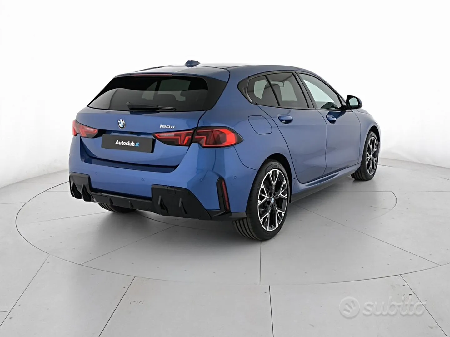 BMW 1 Series 2026 photo 2