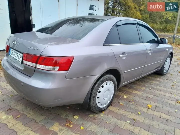 Hyundai Sonata 2005 photo 5