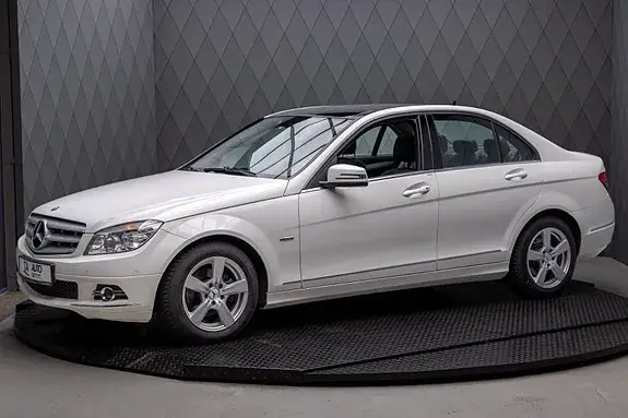 Mercedes-Benz C 200 D 2010 photo 2
